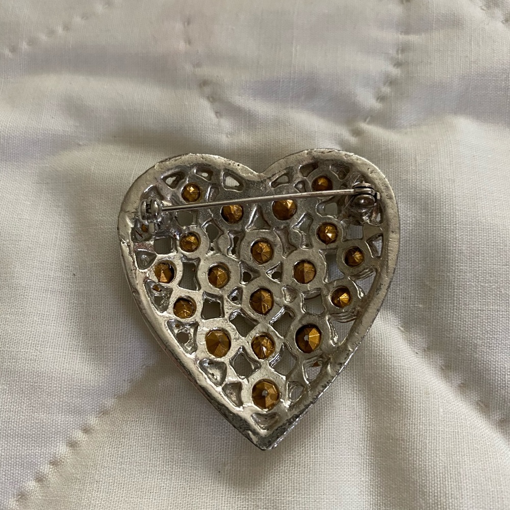 Heart Brooch - Picture 2 of 4
